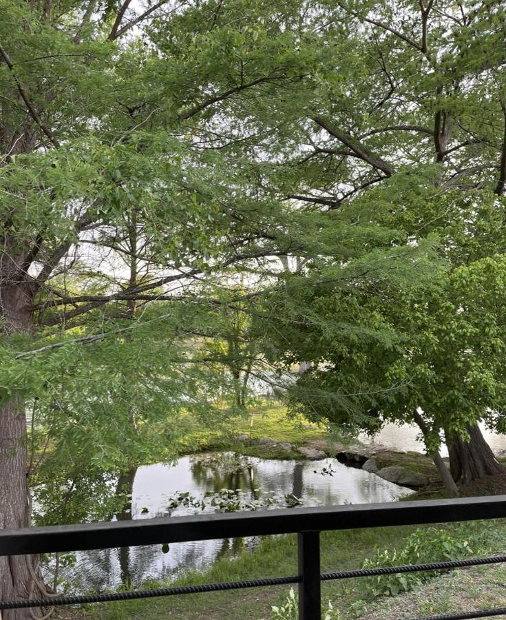 Htr Tx Hill Country Campground Kerrville Luaran gambar