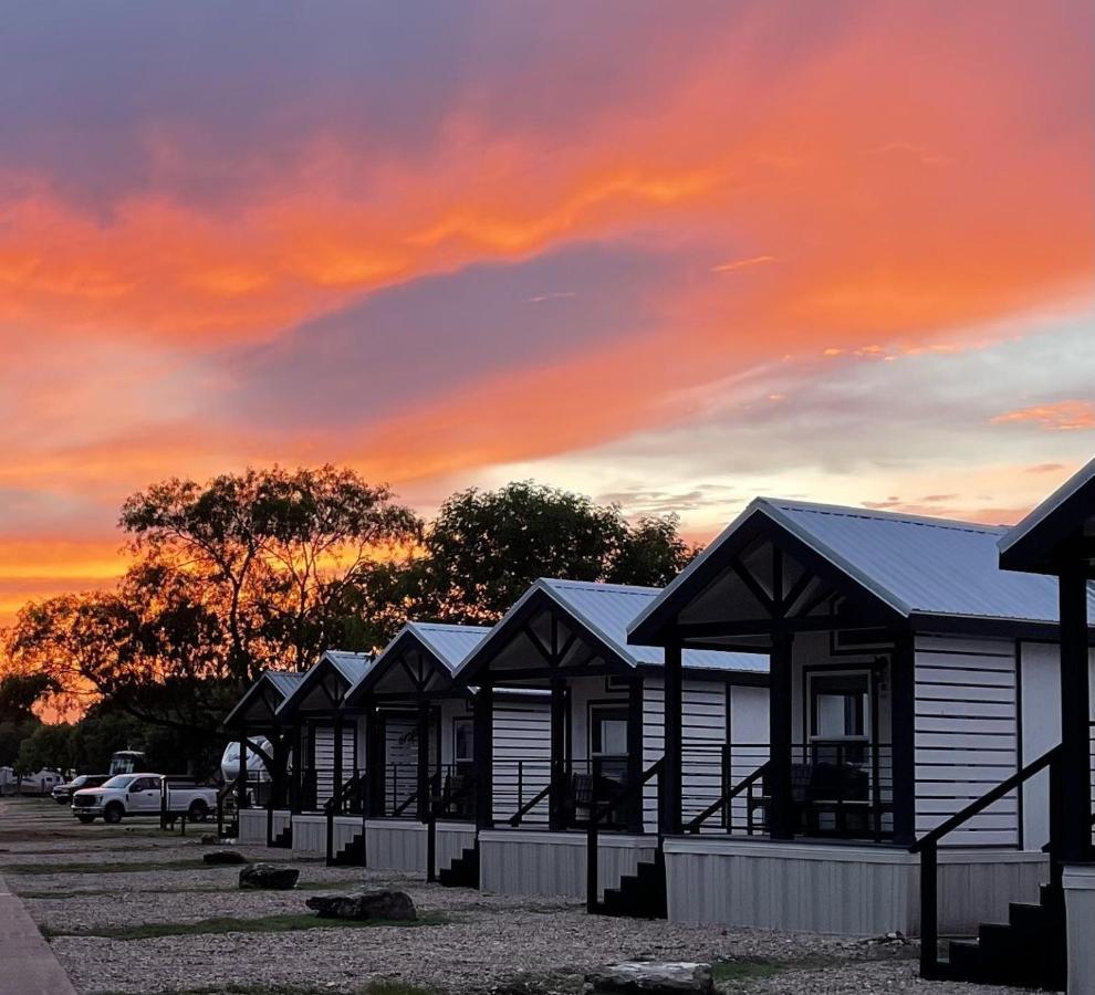Htr Tx Hill Country Campground Kerrville Luaran gambar