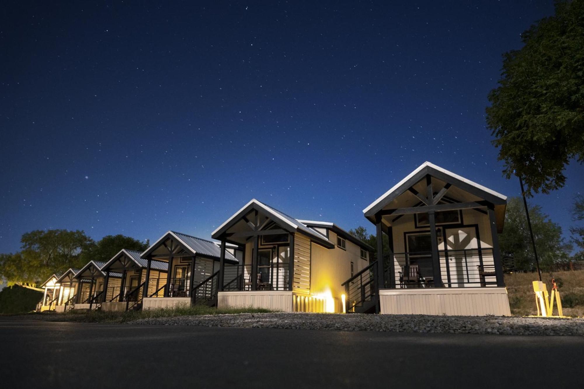 Htr Tx Hill Country Campground Kerrville Luaran gambar